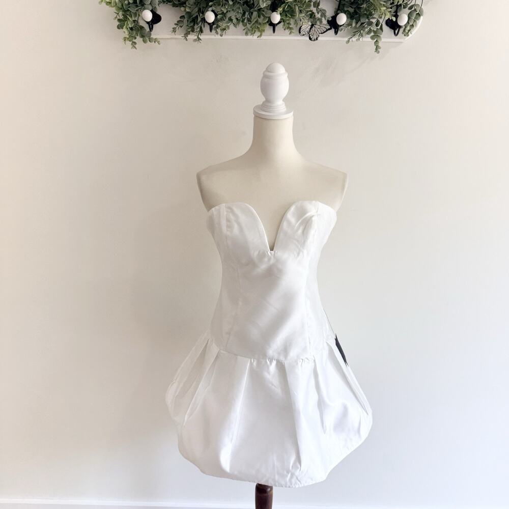 Lulu’s White Taffeta Strapless Mini Dress Party Cocktail Size S NWT GH6263